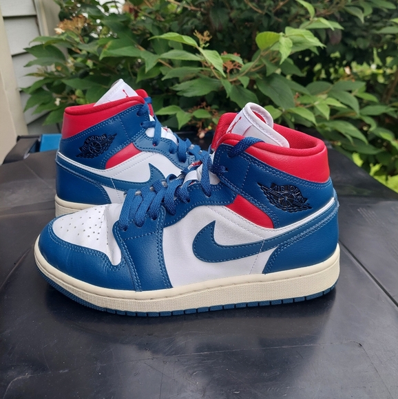 Nike Air Jordan 1 Mid Womens 7.5 White/Gym Red/Sail/French Blue - Picture 2 of 10